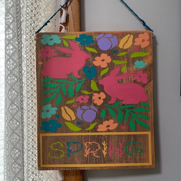 Handpainted Wood Spring Sign - Picture 5 of 5